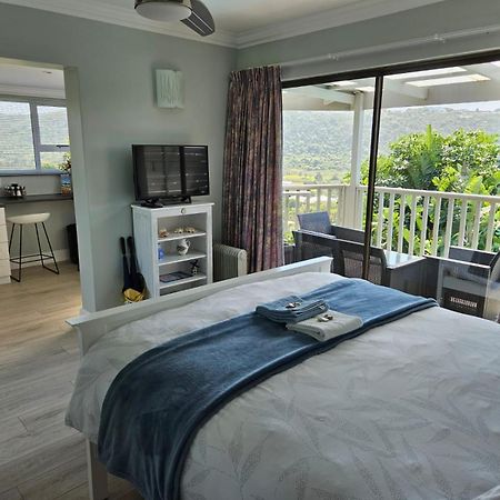 Modern Solar Powered 1 Bed Studio Apartment With Amazing Views Plettenberg Bay Esterno foto