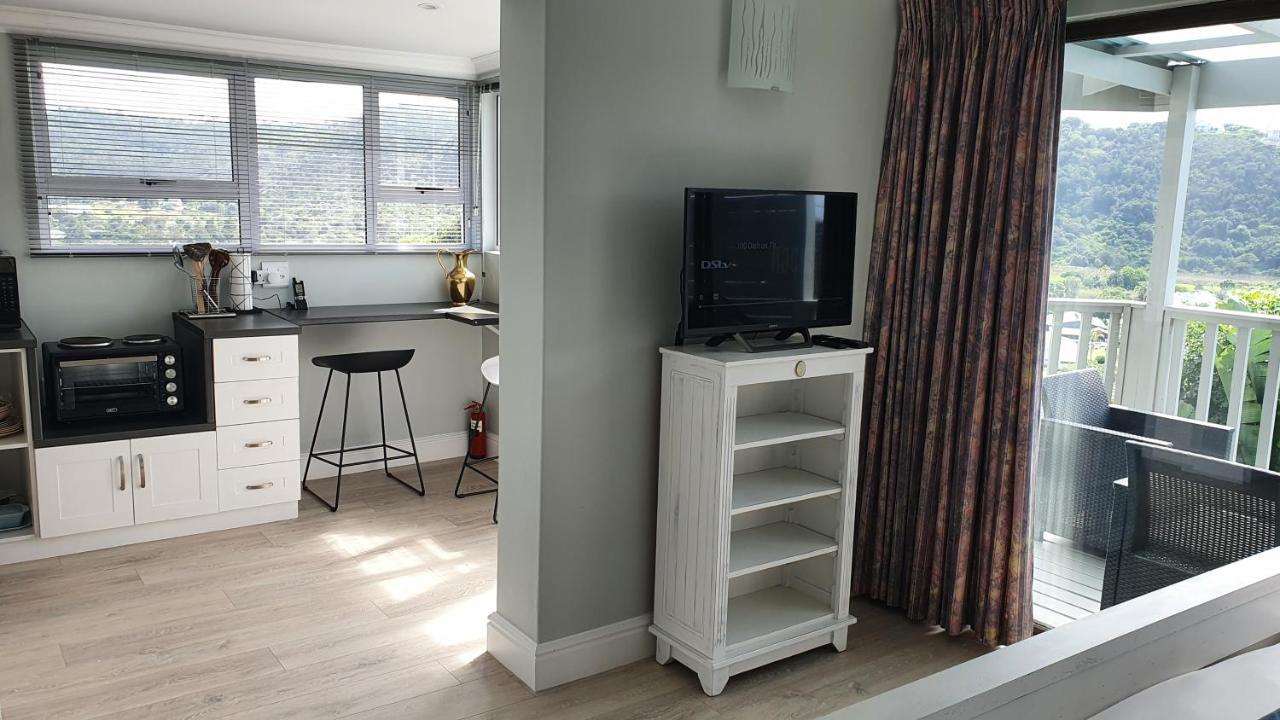 Modern Solar Powered 1 Bed Studio Apartment With Amazing Views Plettenberg Bay Esterno foto