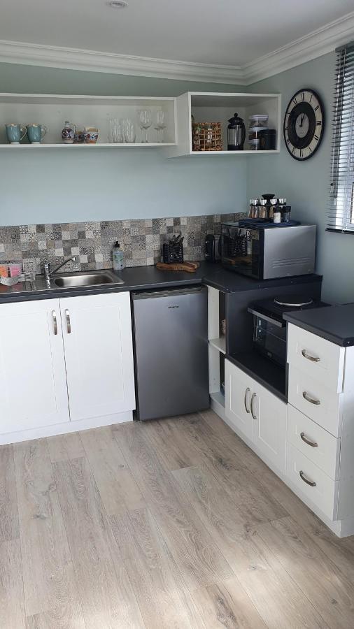 Modern Solar Powered 1 Bed Studio Apartment With Amazing Views Plettenberg Bay Esterno foto